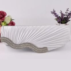 White Magnetic Chains Fold Rhinestone Shoulder Bag