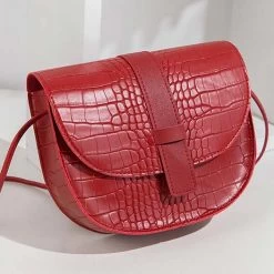 Wine Red Magnetic PU Material Shoulder Bag