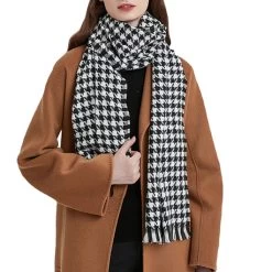 Black Houndstooth Print Tassel Detail Scarf