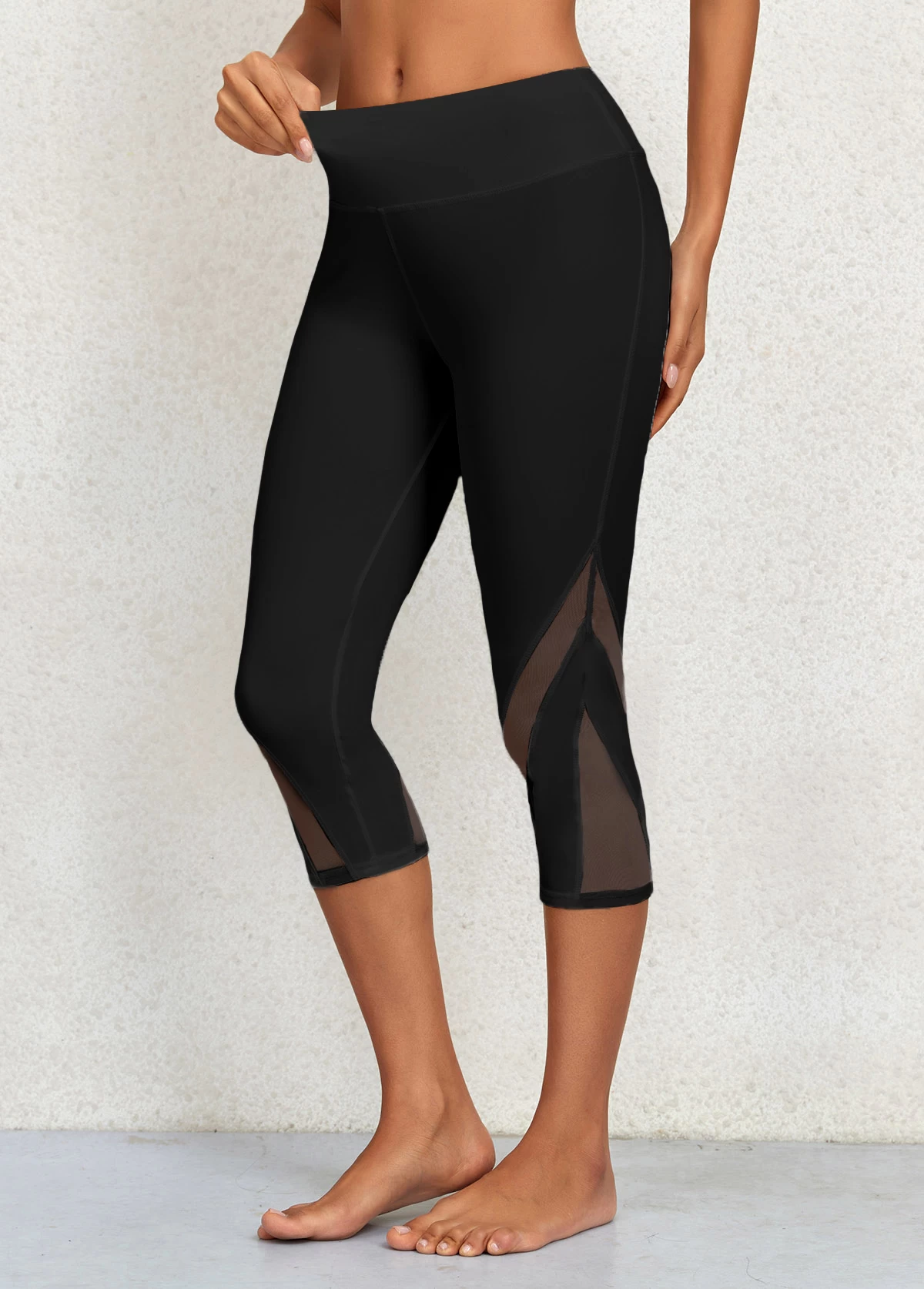 Black Mid Waisted Capri Elastic Waist Leggings