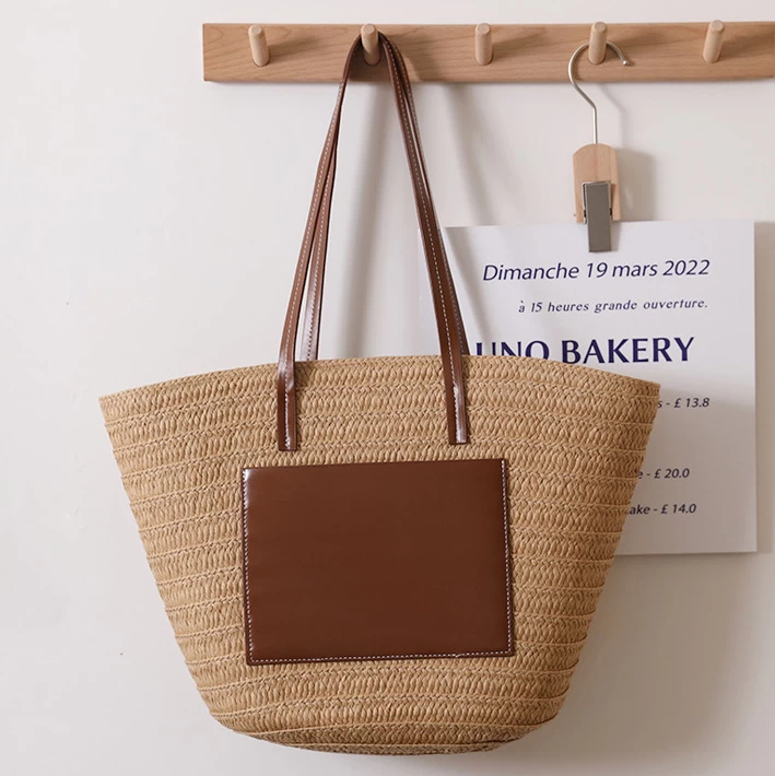 Light Camel Zip Contrast Shoulder Bag