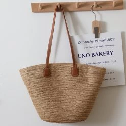 Light Camel Zip Straw Shoulder Bag