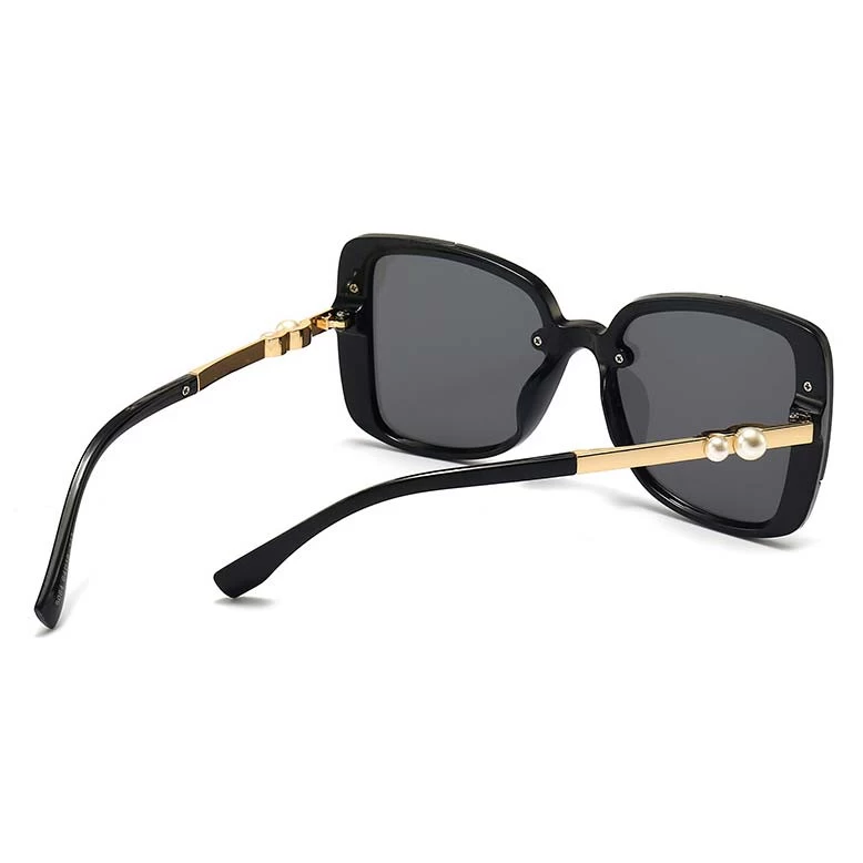 Plastic Detail Geometric Pattern Black Sunglasses - Image 3