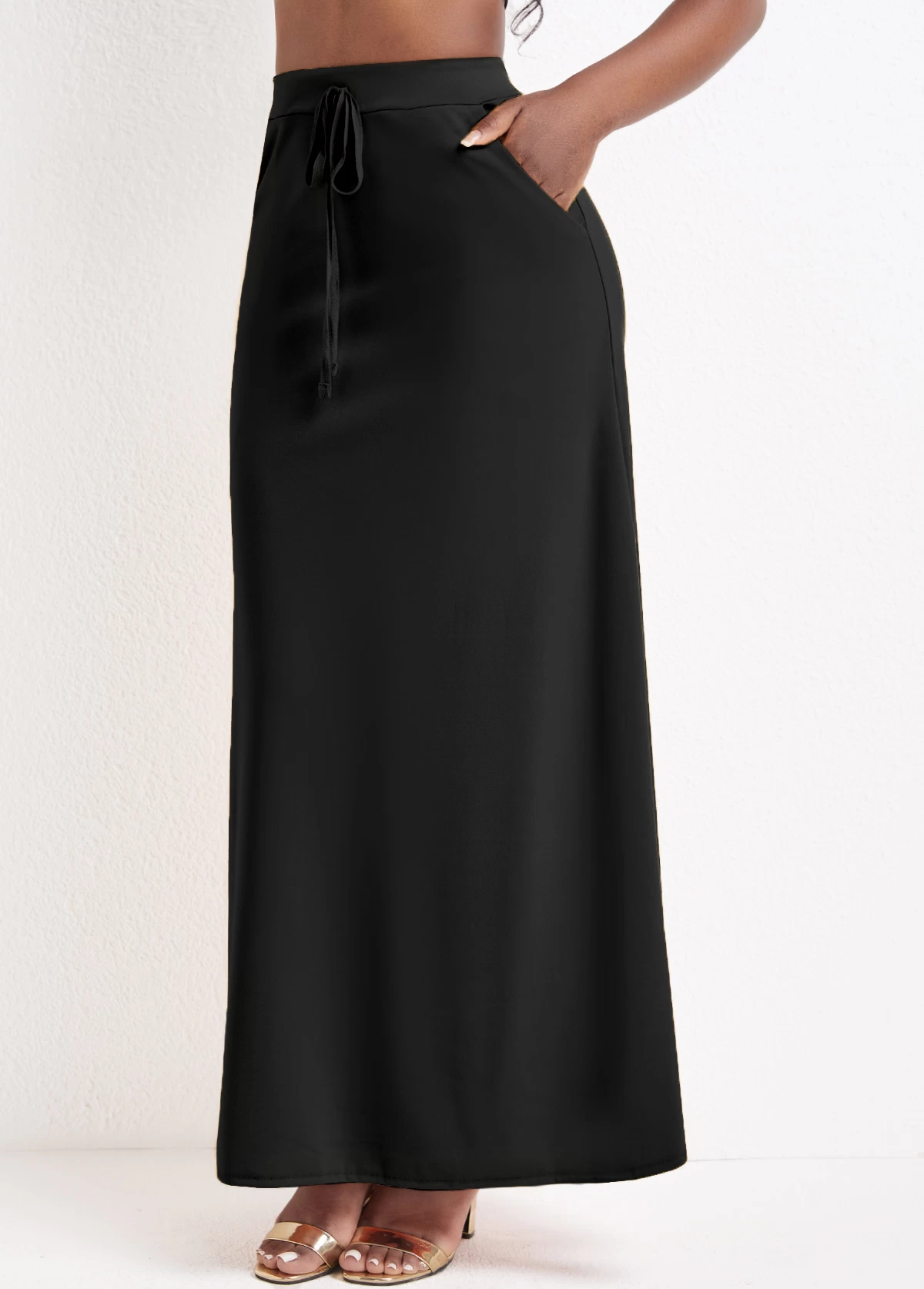 Black Pocket A Line Drawastring Maxi Skirt - Image 3