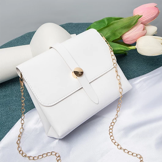 PU Detail White Magnetic Chains Crossbody Bag - Image 2