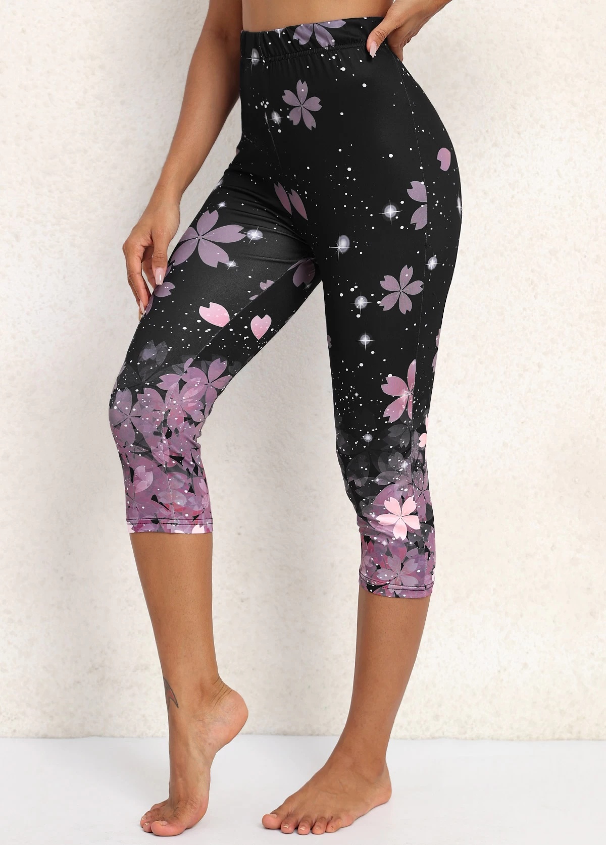 Black Floral Print High Waisted Capri Leggings - Image 3